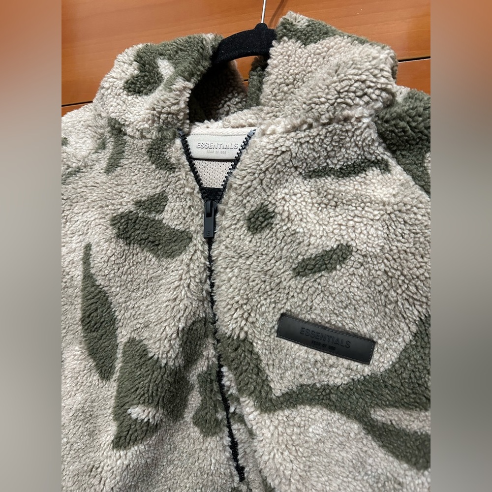 FEAR OF GOD ESSENTIALS
Khaki Polyester Hoodie - Picture 6 of 7